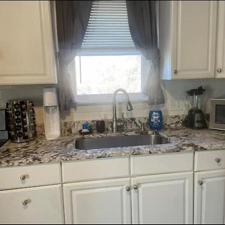 Charming Cottage Historic Falmouth Cape Cod Near Beach And Downtown 2Br 1Bath Deck Dış mekan fotoğraf